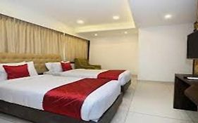 Hotel Golden Amulya Rest Wings